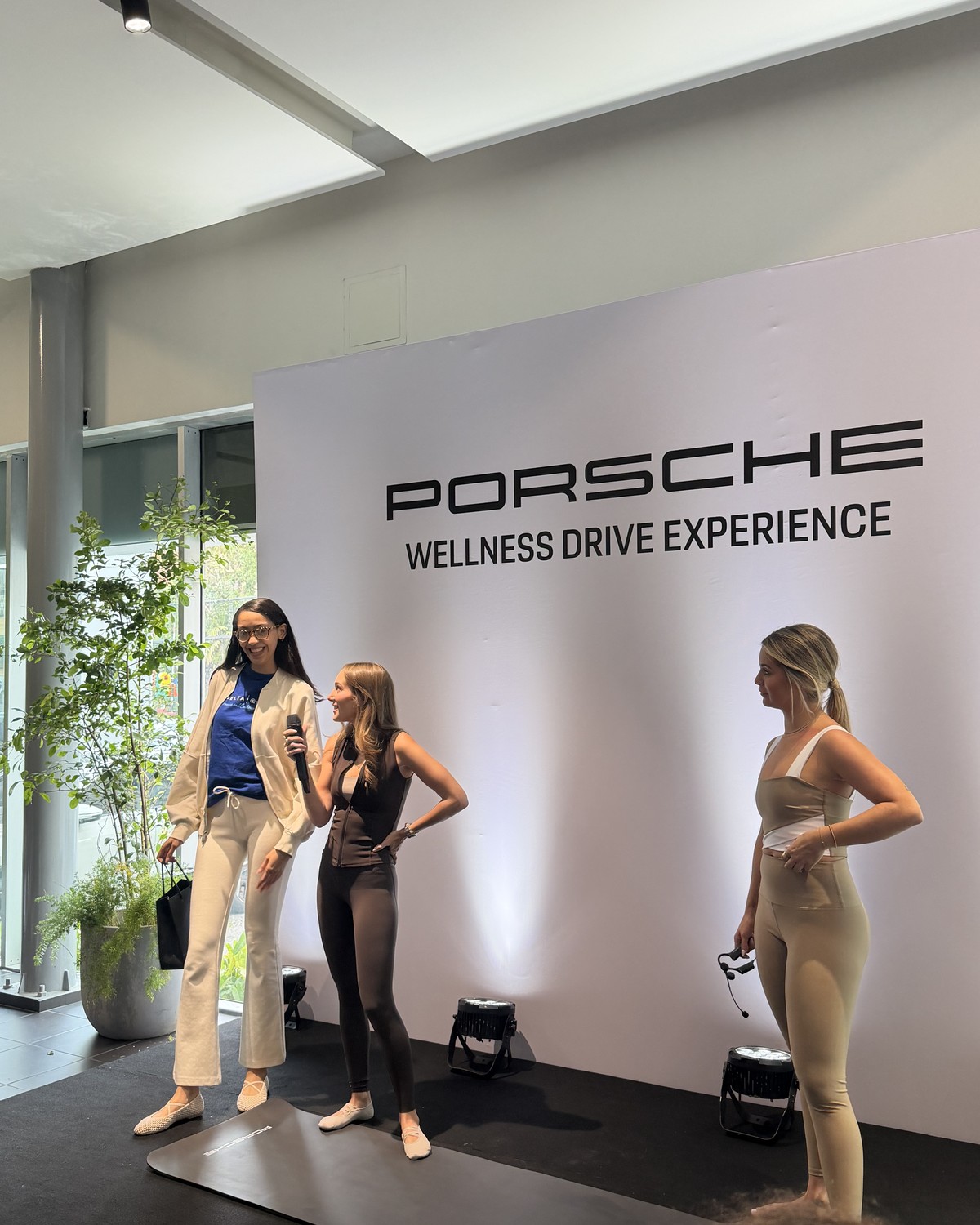 En el backdrop del Porsche Wellness Drive Experience