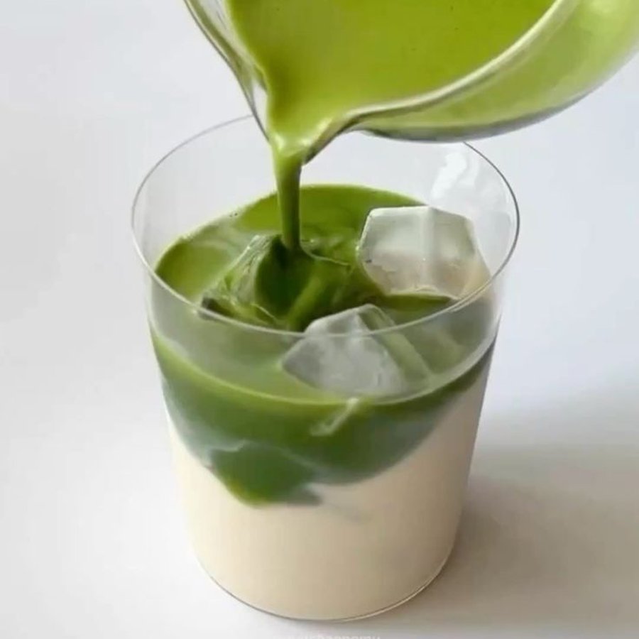 Maple Oat Matcha — matcha con leche de avena y maple syrup