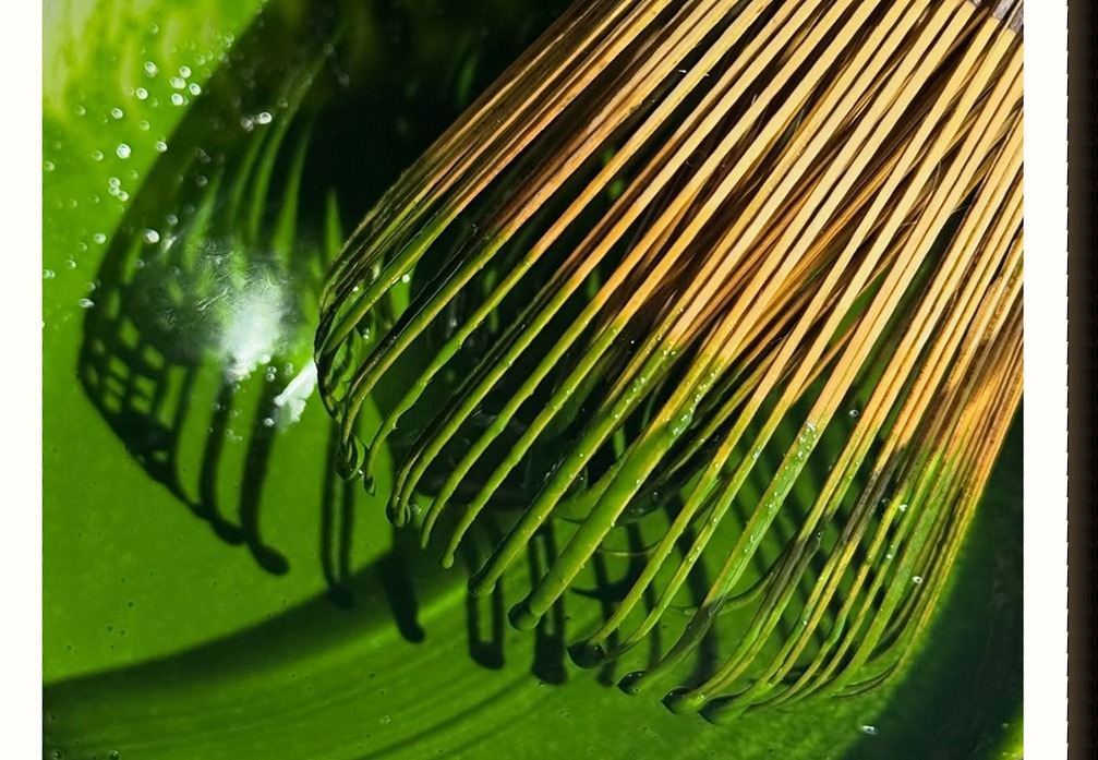 Koicha, matcha espeso con textura de pintura